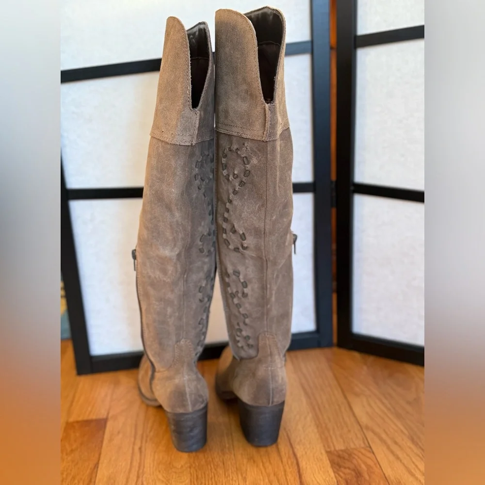 Carlos Santana Noble Over the Knee Boots ~ Tan ~ Size 6 M ~ Suede with pattern